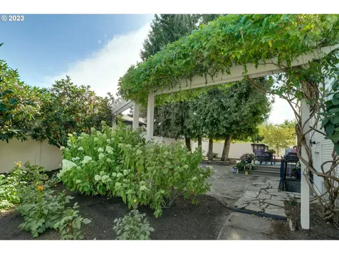 2605 Se 67th Avenue Portland OR 97206
