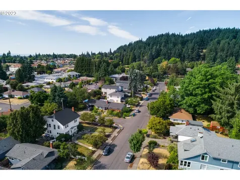 2605 Se 67th Avenue Portland OR 97206