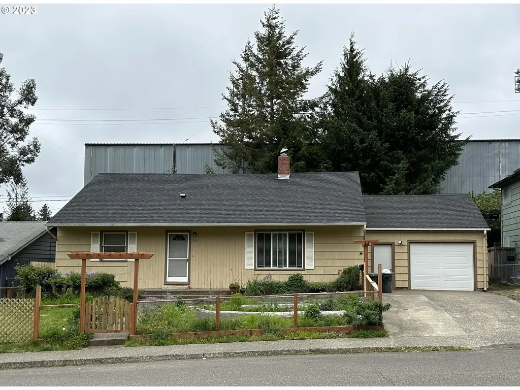 2259 Arthur Drive Reedsport OR 97467