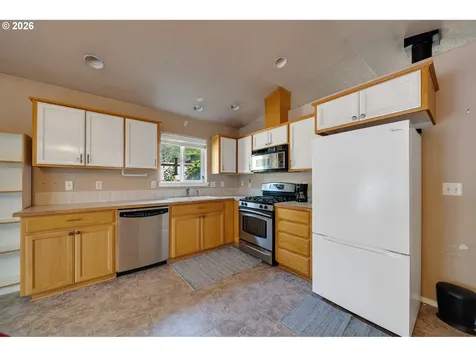 1215 N First Avenue Rockaway Beach OR 97136