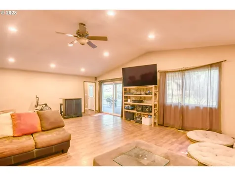 1382 Sw 39th Street Pendleton OR 97801