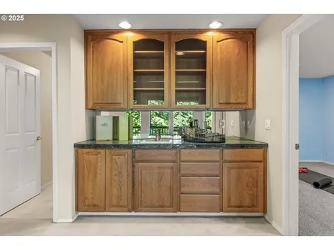 262 NW Royal Boulevard Portland OR 97210