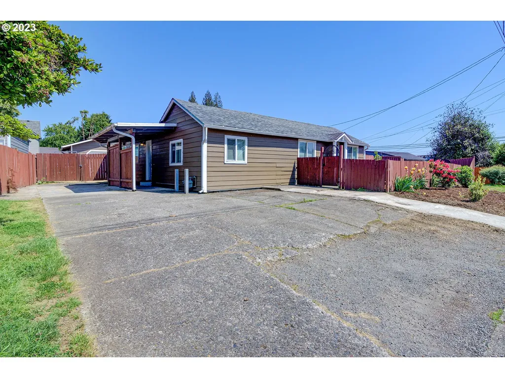 214 39th Street Washougal WA 98671