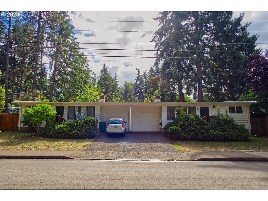 688/690 E 40th Avenue Eugene OR 97405