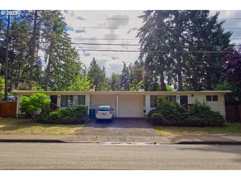 688/690 E 40th Avenue Eugene OR 97405
