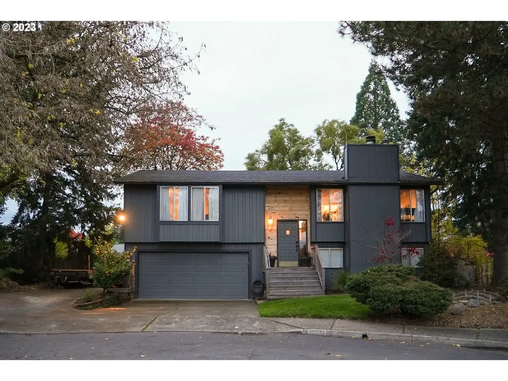 17215 NW Valsetz Court Beaverton OR 97006