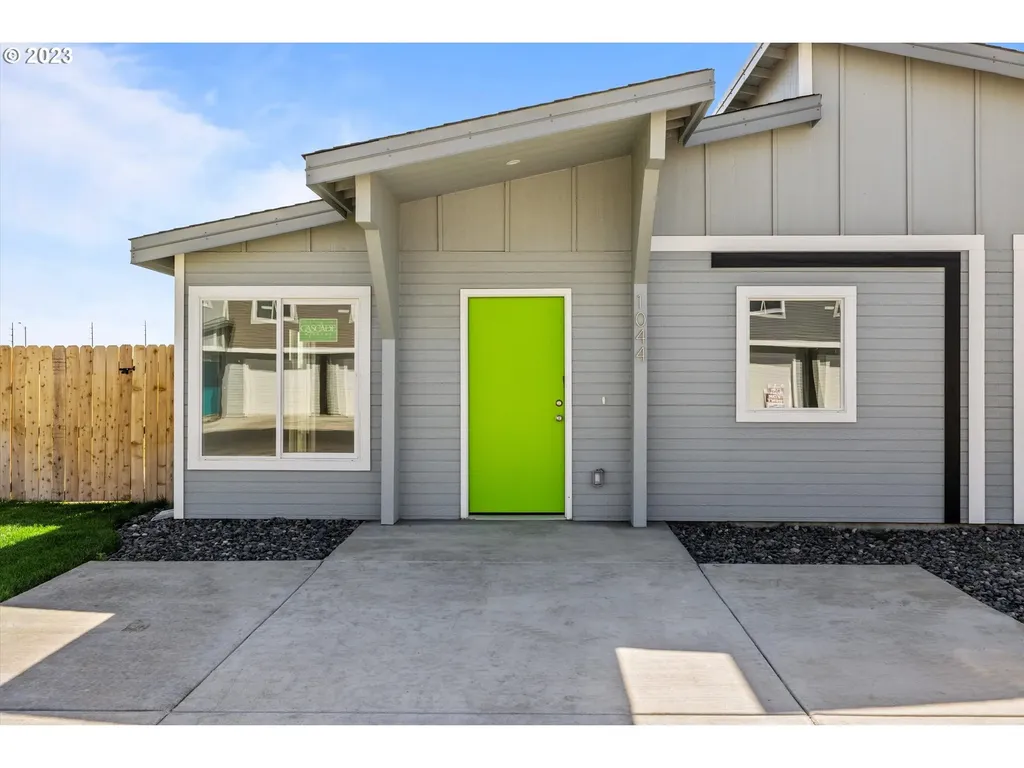 1044 Ne Emerald Drive Hermiston OR 97838