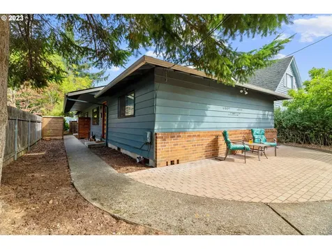 6809 Se Woodstock Boulevard Portland OR 97206