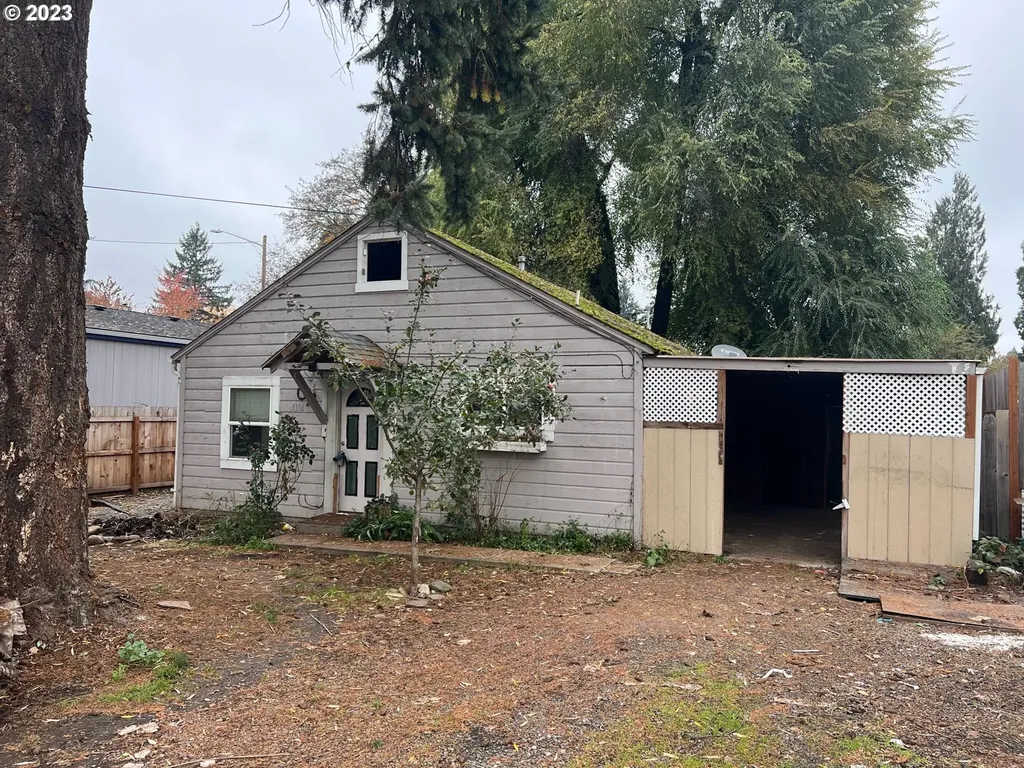 1116 Poplar Street Sweet Home OR 97386