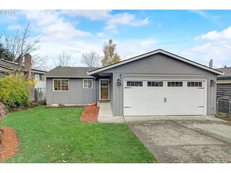 6114 SE Sherman Street Portland OR 97215