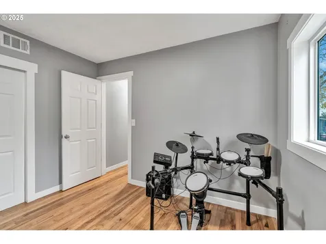 122 N Cole Avenue Molalla OR 97038