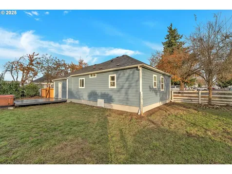 122 N Cole Avenue Molalla OR 97038