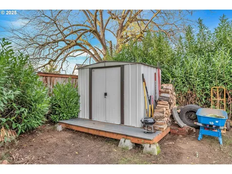 122 N Cole Avenue Molalla OR 97038