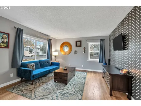 122 N Cole Avenue Molalla OR 97038