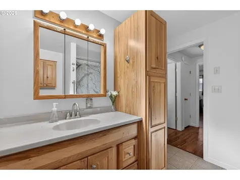 2412 SW Wickiup Avenue Redmond OR 97756