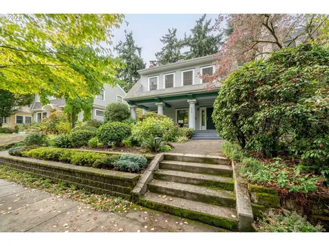 3027 Ne 20th Avenue Portland OR 97212
