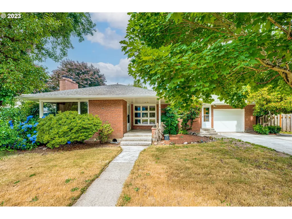 747 Goerig Street Woodland WA 98674
