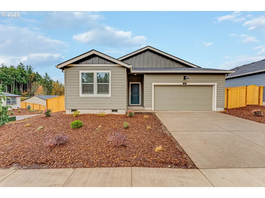 560 Wetleau Drive Lowell OR 97452