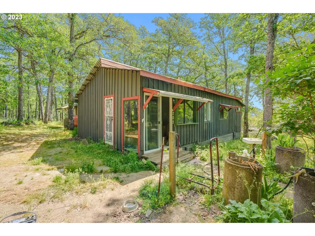 202 Lyle-snowden Road Lyle WA 98635