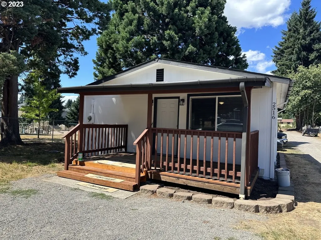 2516 Ne 49th Street Vancouver WA 98663