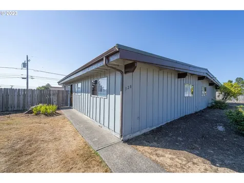 328/320 S Wasson Street Coos Bay OR 97420