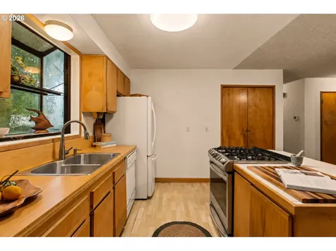 8350 SW 135th Avenue Beaverton OR 97008