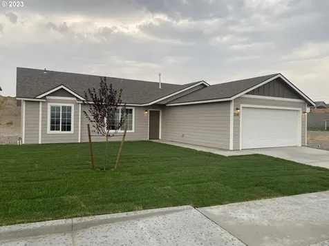 2516 Oriole Street Umatilla OR 97882