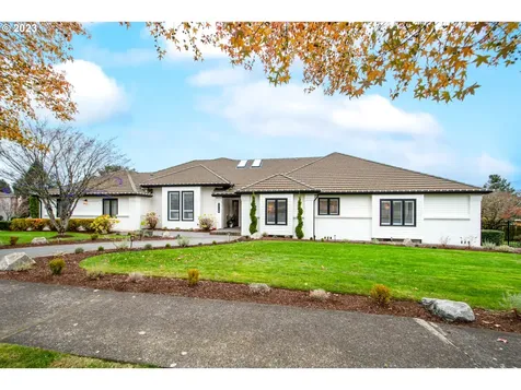 1719 Nw Deerfern Street Camas WA 98607