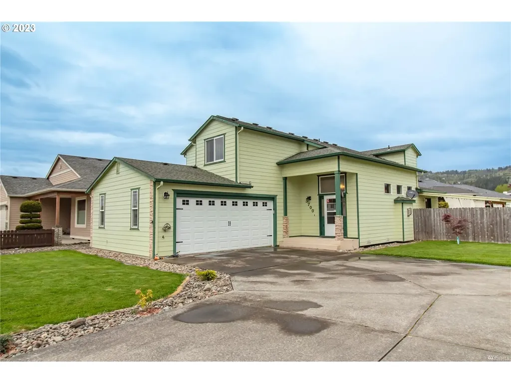 3700 Rosewood Street Longview WA 98632