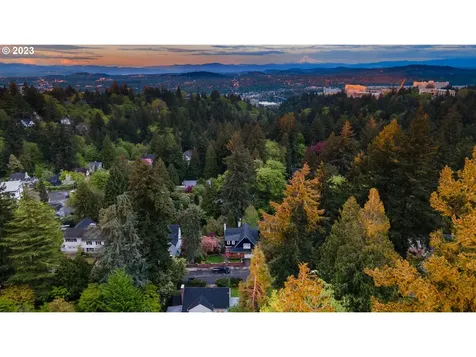2444 Sw Arden Road Portland OR 97201