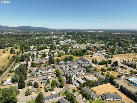 420 SW (-450) Wake Robin Avenue Corvallis OR 97333