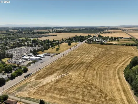 420 SW (-450) Wake Robin Avenue Corvallis OR 97333