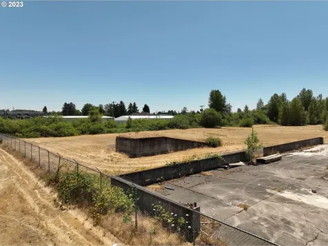 420 SW (-450) Wake Robin Avenue Corvallis OR 97333