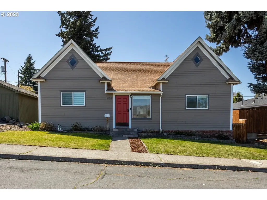 816 W 13th Street The Dalles OR 97058