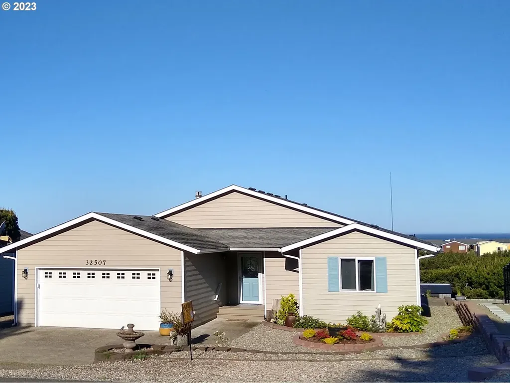 32507 J Place Ocean Park WA 98640