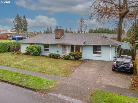 9128 Ne Thompson Street Portland OR 97220