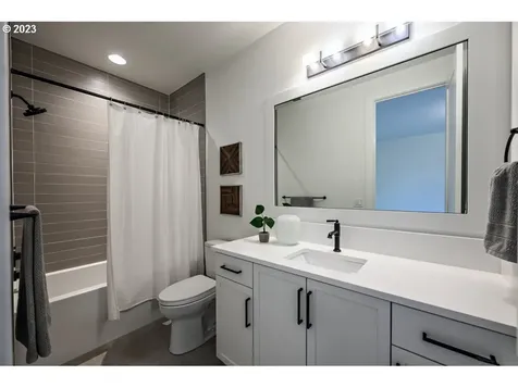 2121 Wembley Park Road Lake Oswego OR 97034