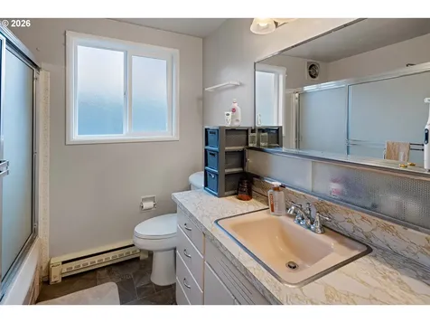 2495 Jeppesen Acres Road Eugene OR 97401