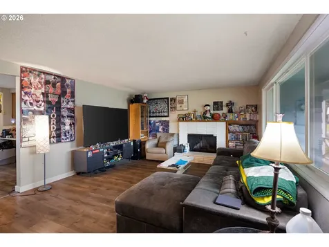 2495 Jeppesen Acres Road Eugene OR 97401