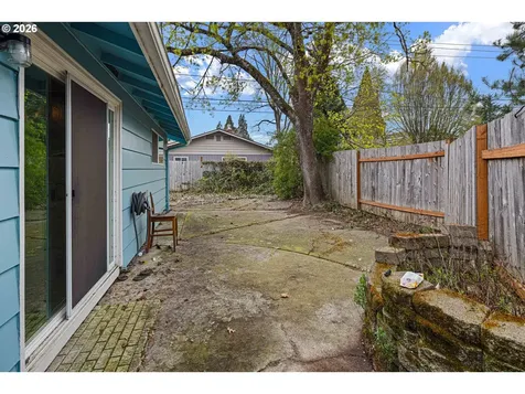 2495 Jeppesen Acres Road Eugene OR 97401