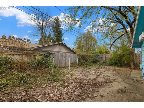 2495 Jeppesen Acres Road Eugene OR 97401