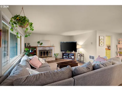 2495 Jeppesen Acres Road Eugene OR 97401