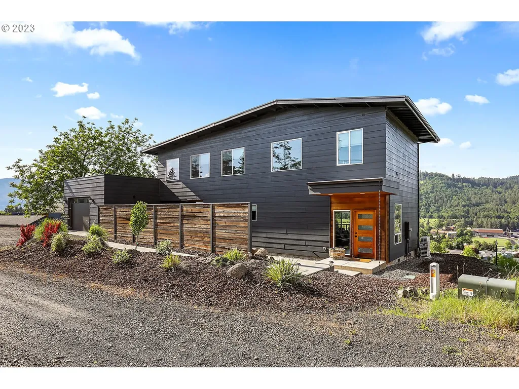 460 Nw Spring Street White Salmon WA 98672
