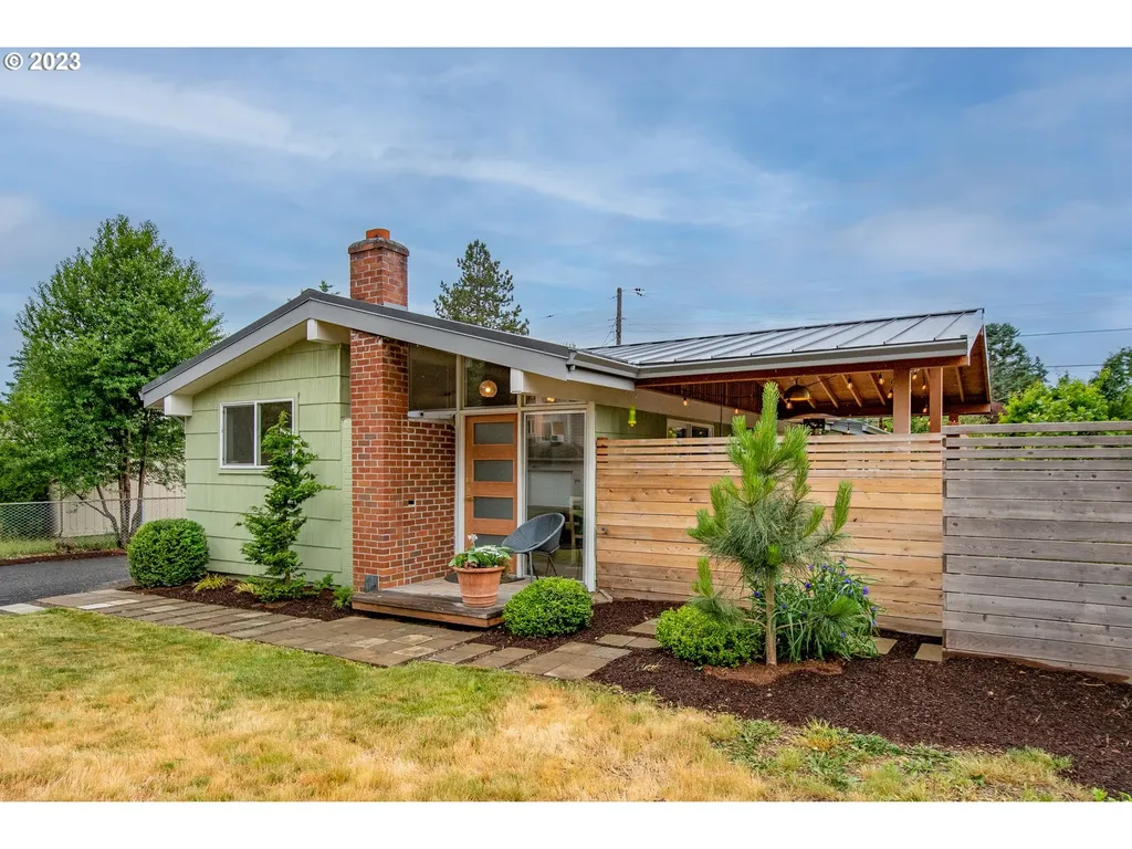 1931 Se 143rd Avenue Portland OR 97233