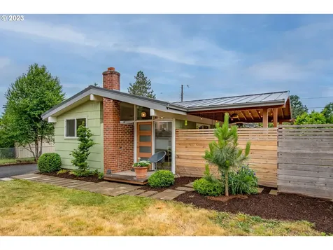 1931 Se 143rd Avenue Portland OR 97233