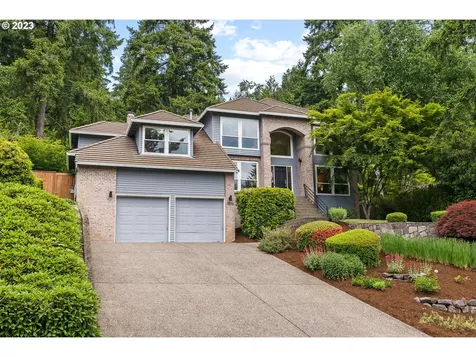 2835 Sw Comus Street Portland OR 97219