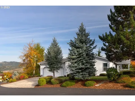 205 Highland Vista Lane Roseburg OR 97471