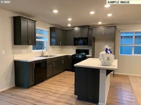 428 Cornwell Street Woodburn OR 97071