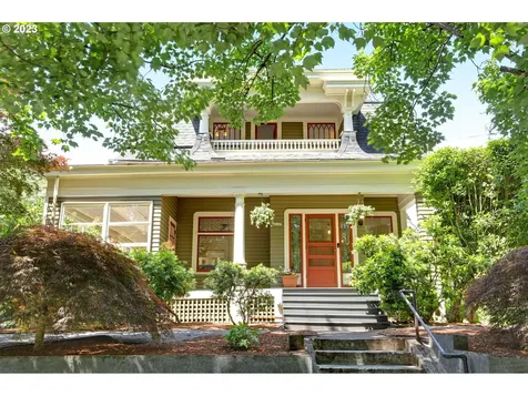 2107 Ne 14th Avenue Portland OR 97212