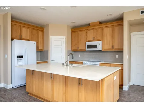 1203 S 44th Avenue Ridgefield WA 98642